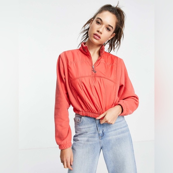 Nike Swoosh high rise plush top in lobster pink NWT Size Medium - Picture 1 of 11